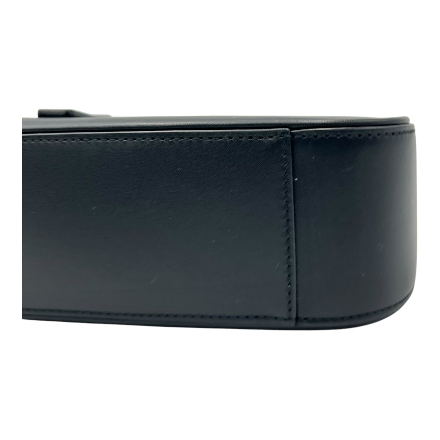 Le 5 A 7 Shoulder Bag Black in Calfskin, Gold hardware