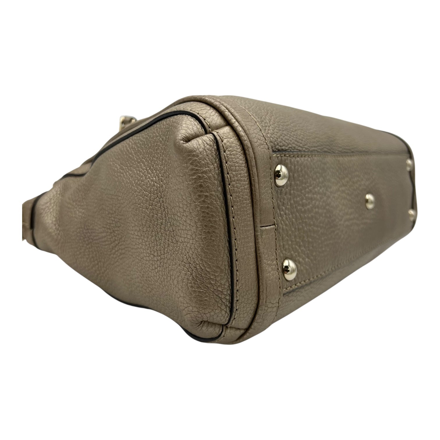 Twist Shoulder Bag Gold in Calfskin, Gold hardware