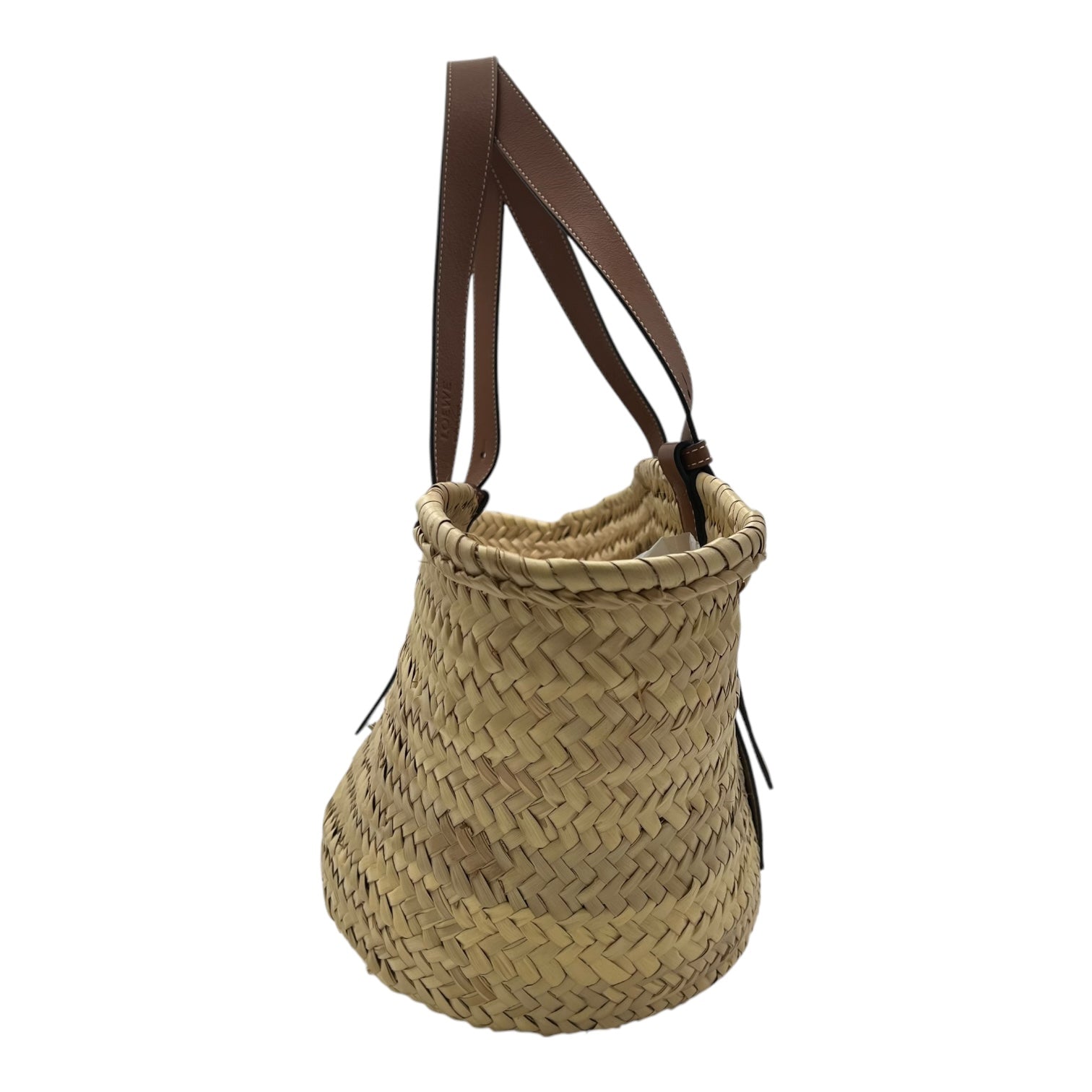 Anagram Basket Beige Shoulder Bag in Raffia, Silver hardware