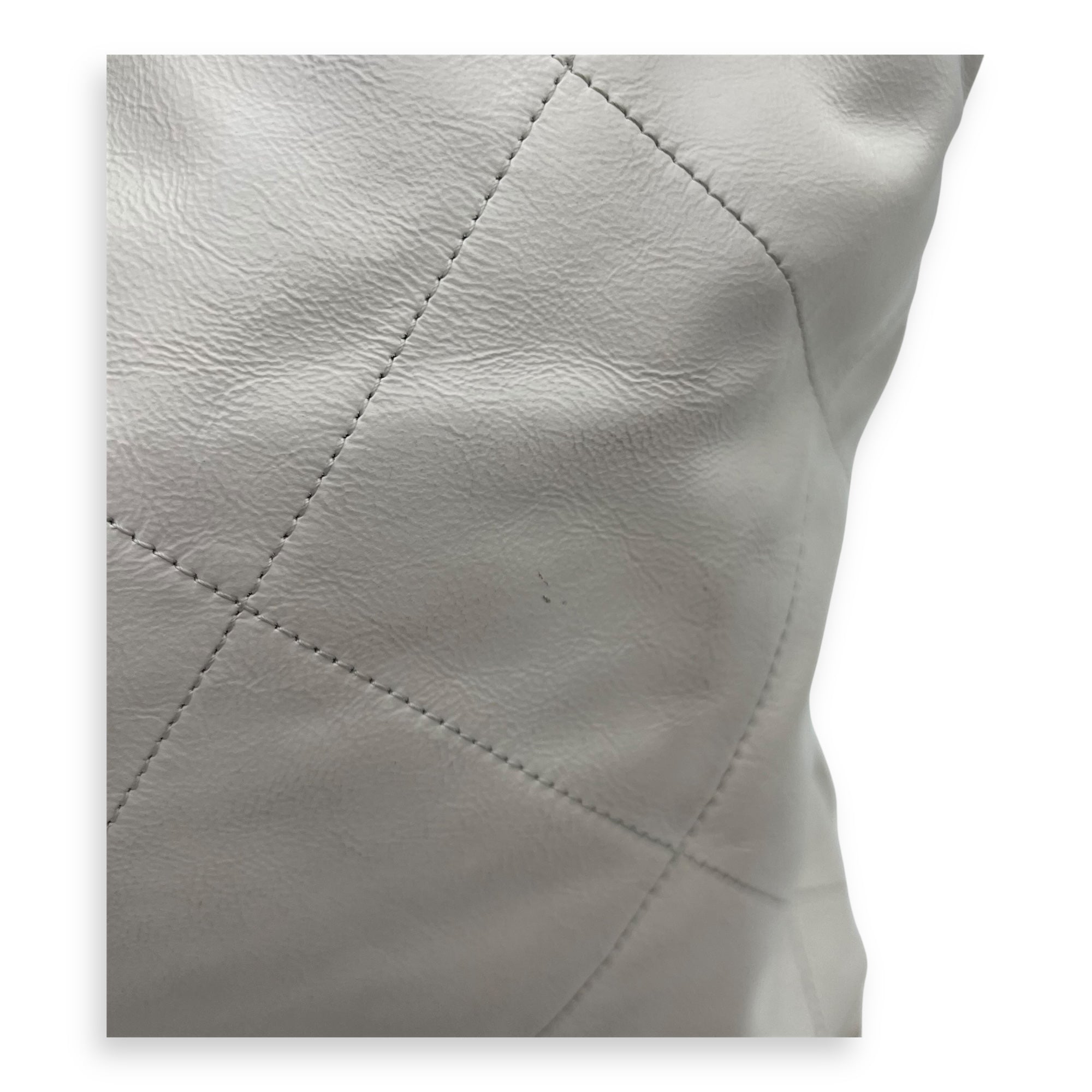 22 Tote Tote Bag Small White in Calfskin, Silver hardware