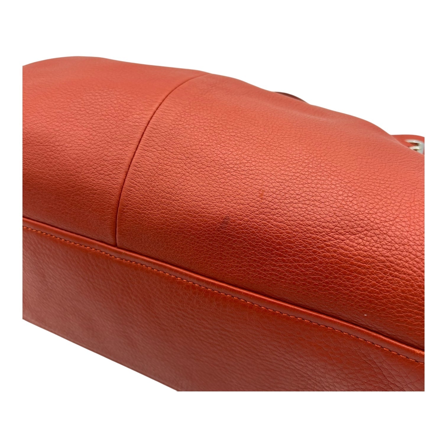 Vitello Daino Red Shoulder Bag in Calfskin, Silver hardware