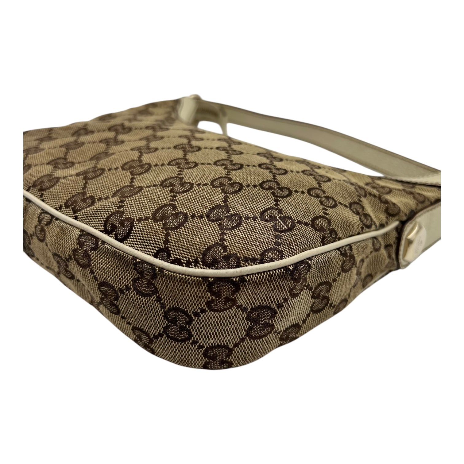 GG Shoulder Bag Brown in Canvas, Gold hardware