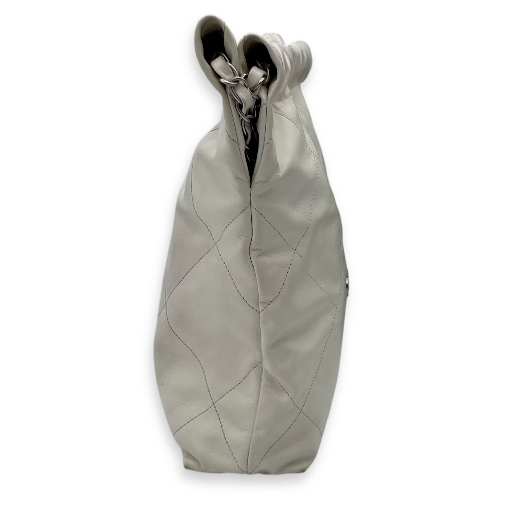 22 Tote Tote Bag Small White in Calfskin, Silver hardware