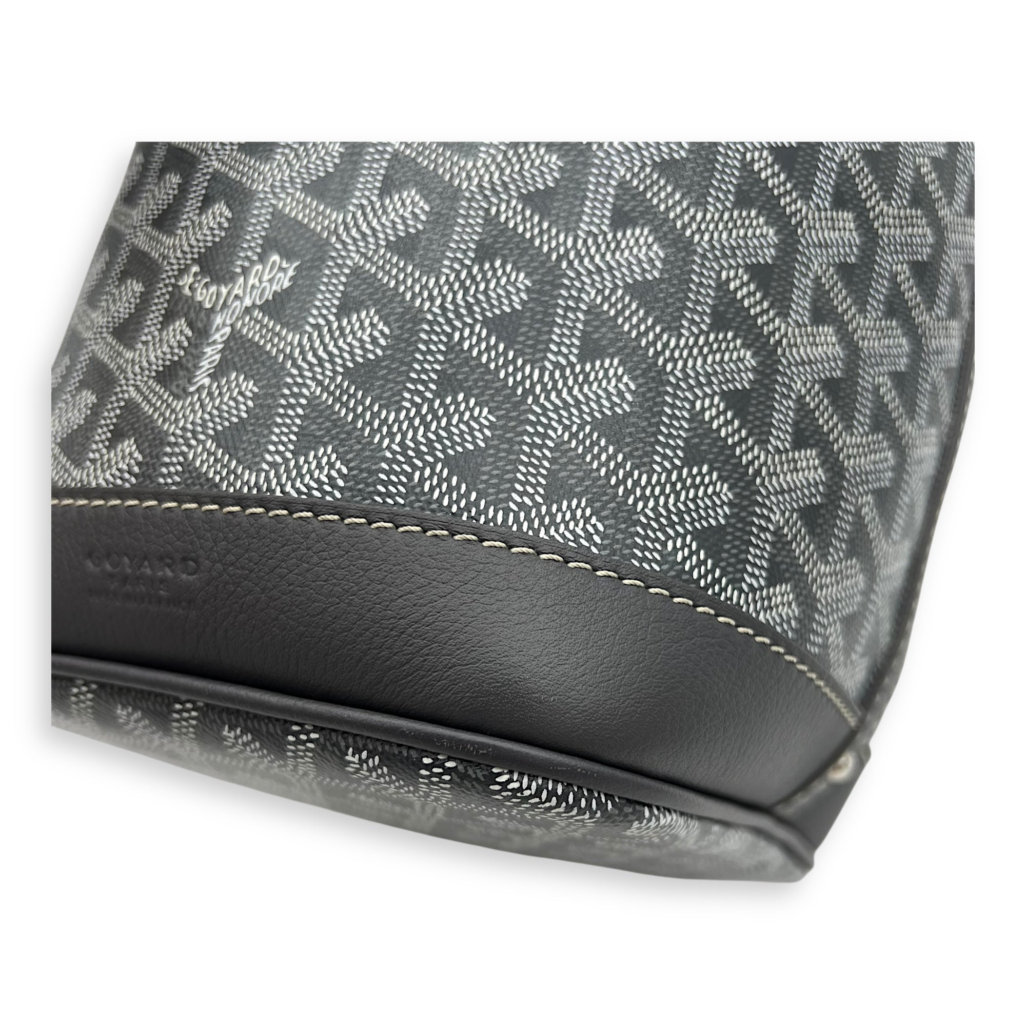 Petit Flot Crossbody Bag Grey in Coated Canvas, Silver hardware