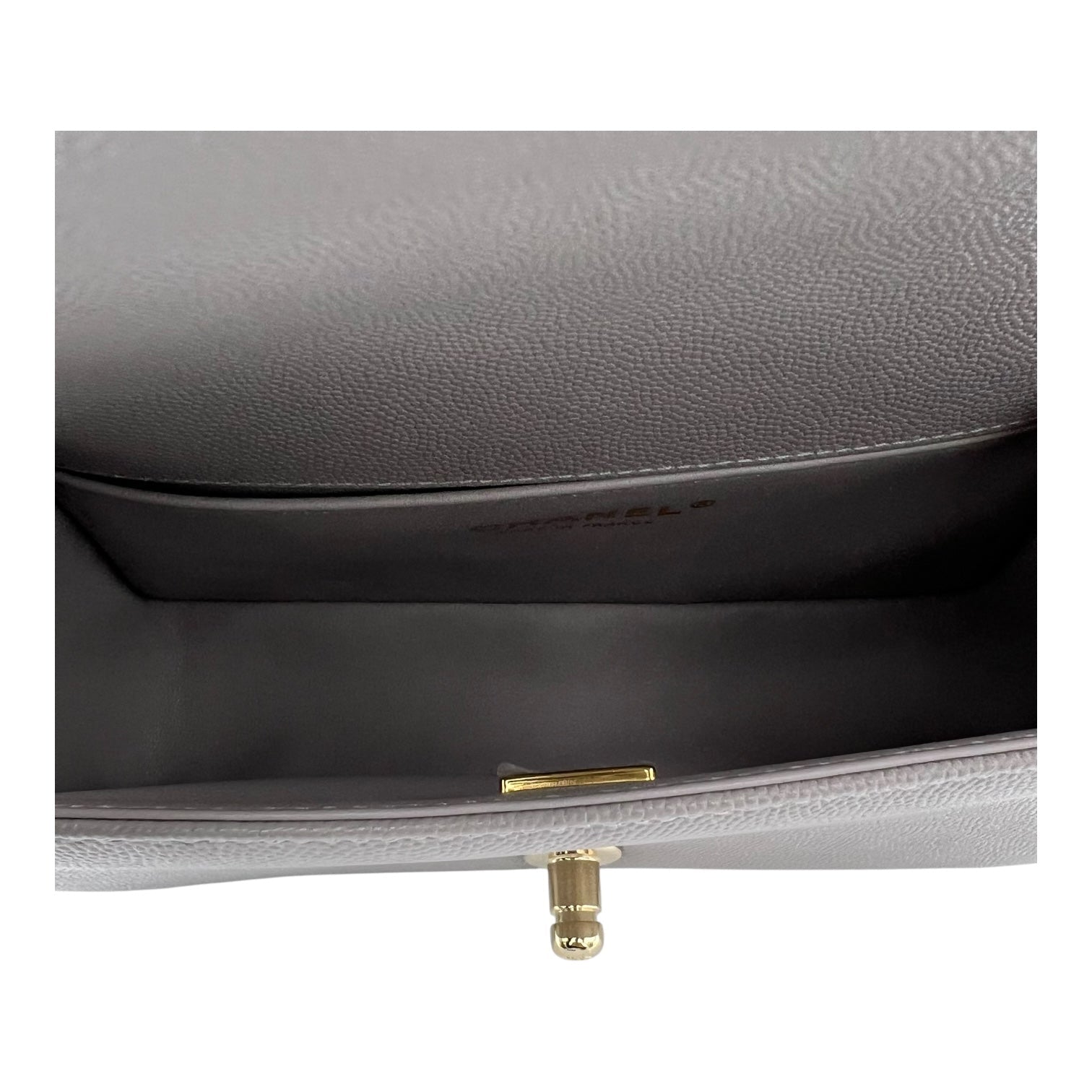 Chevron Quilted Boy Small Grey Shoulder Bag in Caviar Leather, Gold hardware