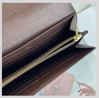 Louis Vuitton checkerboard double layered wallet