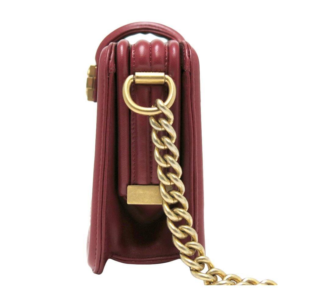 Chanel Stingray Shoulder Bag Burgundy
