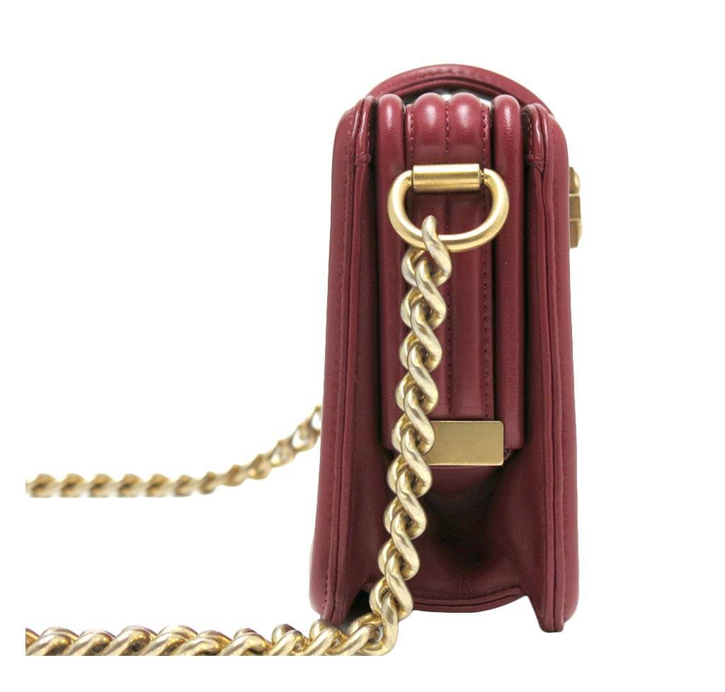 Chanel Stingray Shoulder Bag Burgundy