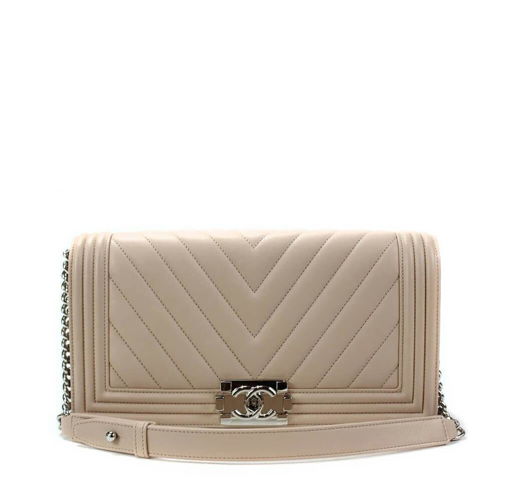 Chanel Boy Bag Flap Light Beige