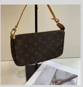 LOUIS VUITTON Monogram Pochette Accessories