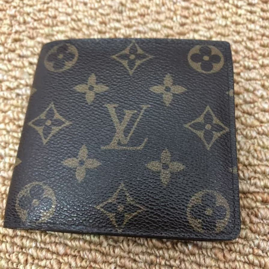 LOUIS VUITTON Monogram Wallet