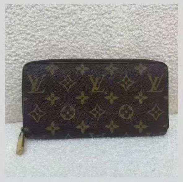 2009 LV/Louis Vuitton Open/Close Long Wallet