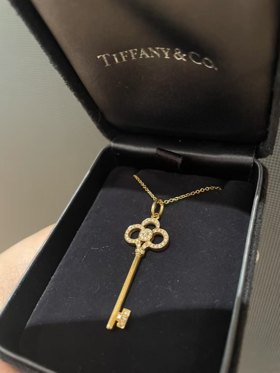 Tiffany&Co. Crown Key Pendant in 18k Rose Gold with Diamonds
