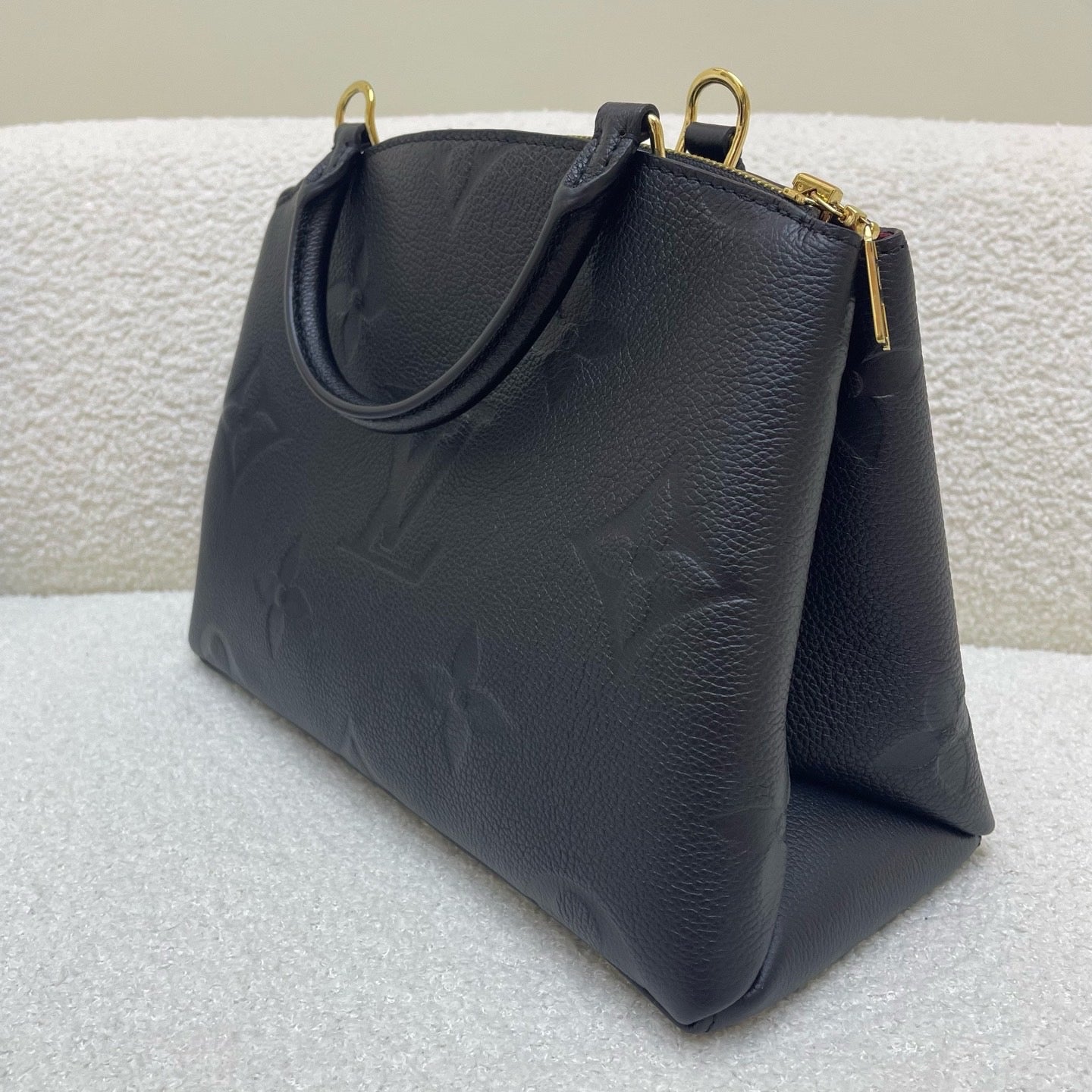 2022 LV Louis Vuitton black full leather petit palais new Montaigne chip model